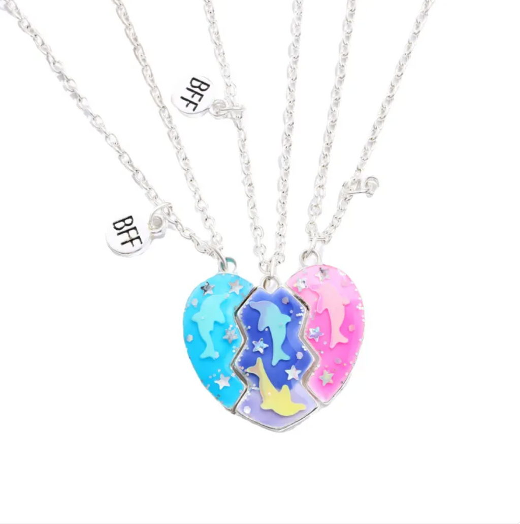 Best Friends Love Necklace Set with Hearts Celebrate Friendship