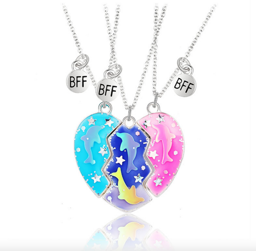 Best Friends Love Necklace Set with Hearts Celebrate Friendship